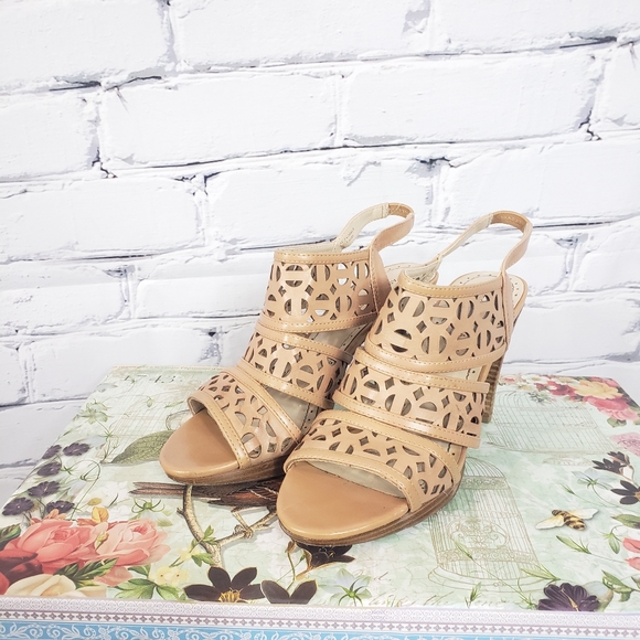 Adrienne Vittadini Shoes - Adrienne Vittadini Tan Leather Heeled Sandals